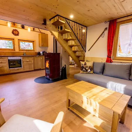 Alpesi faház Charming In With Terrace, 40 M²
