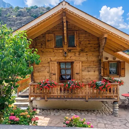 Charming In With Terrace, 40 M² Martigny