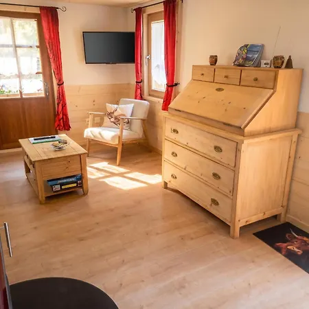 Charming In With Terrace, 40 M² Alpesi faház *